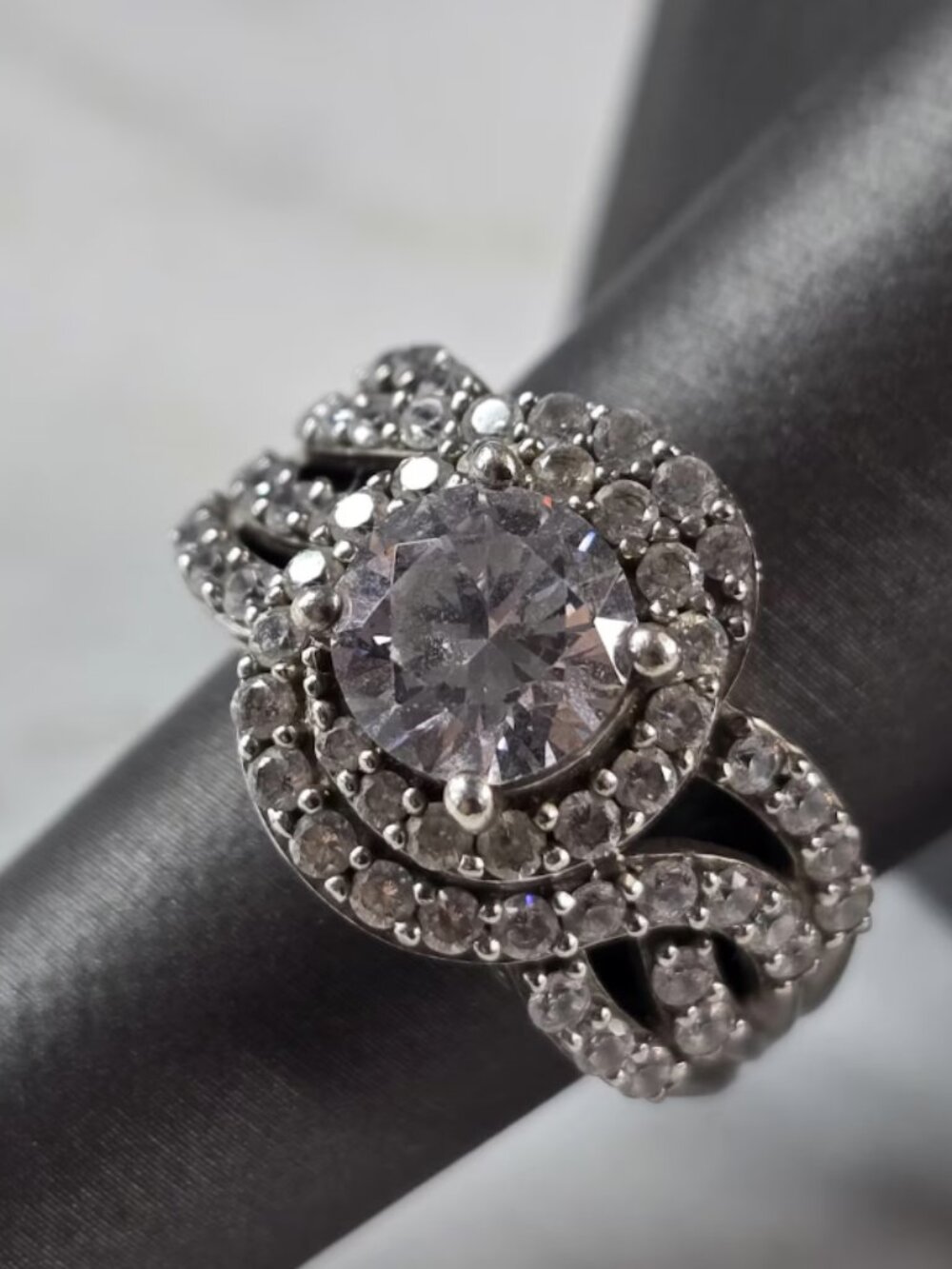 Womens Vintage Estate Sterling Silver Modernist CZ Ring (size 7.75)